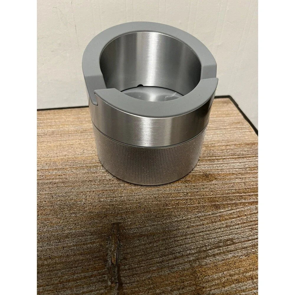 Williams Sonoma Smart Tools Bluetooth Speaker & ipad iphone Stand